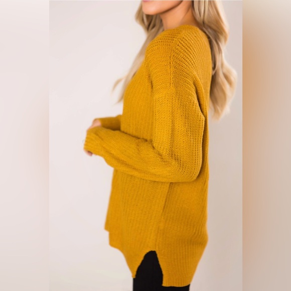 NWT Mustard Yellow Gold Cable Knit Sweater - Picture 6 of 8